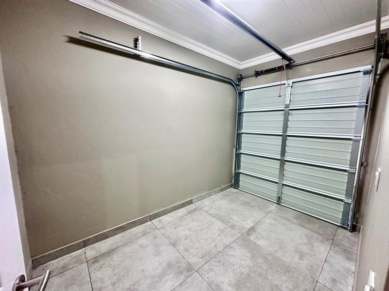 To Let 4 Bedroom Property for Rent in Pinnacle Point Golf Estate Western Cape